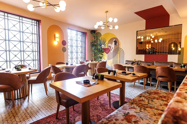 MOON Sushi & Fusion Food