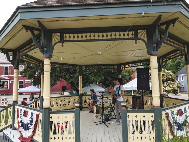 New Boston Farmers Market