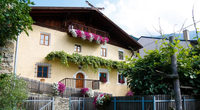 Bertollhof Urlaub am Bauernhof Agriturismo Schlanders Vinschgau Südtirol