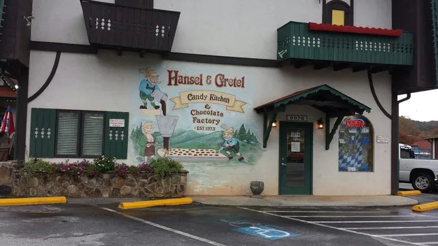 Hansel & Gretel Candy Kitchen