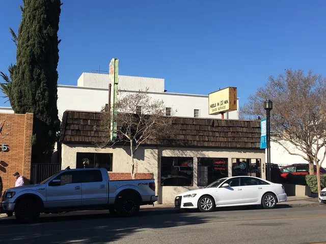 Compton's Shoe Repairing