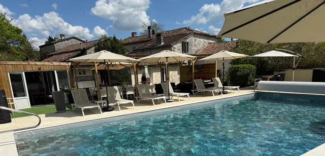 Le Jardin Des Hirondelles