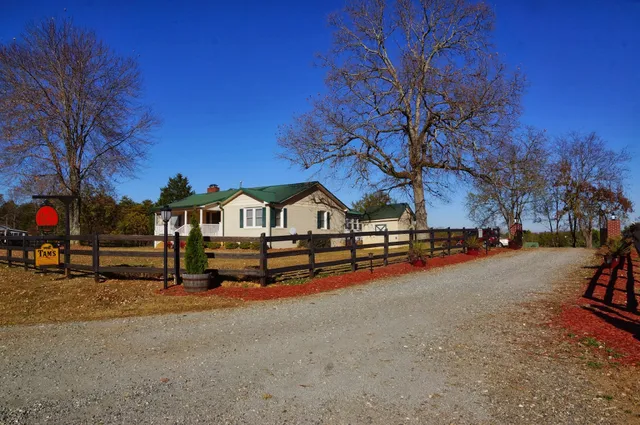 Bed & Barn Farms LLC