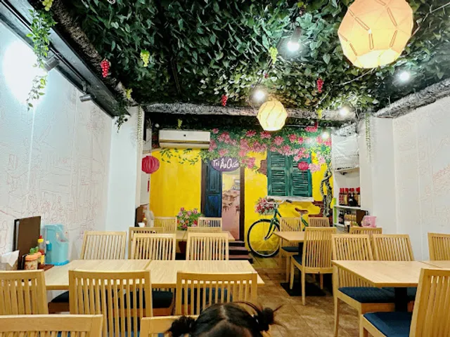 Tri ân quán Vietnamese restaurant