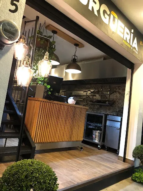 La Burguería Foodies & Grill