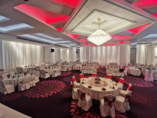 Lucky Palace Restaurant