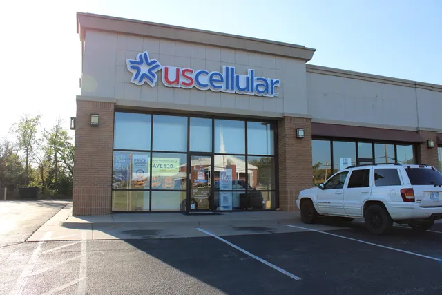 Authorized Retailer UScellular & T-Mobile