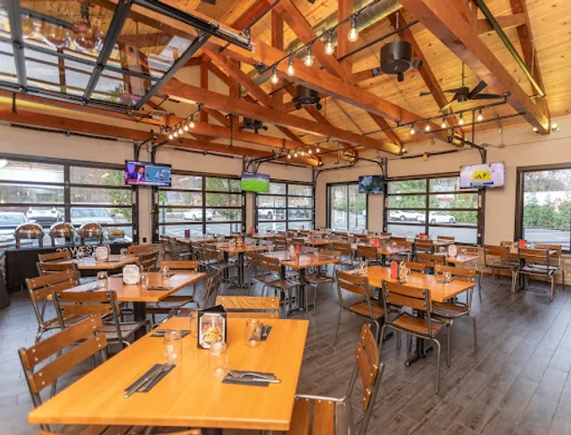 22 West Tap and Grill