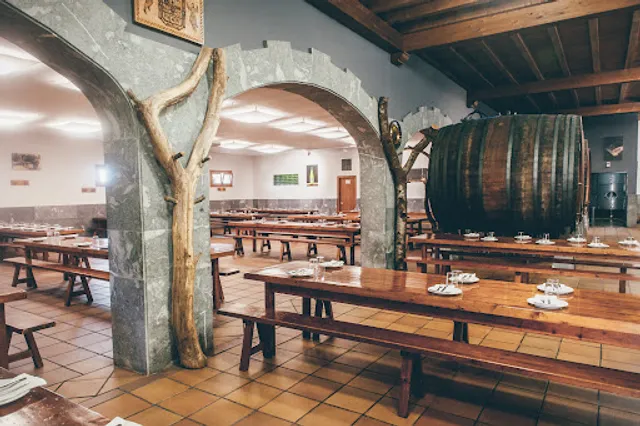 Aburuza Jatetxe Sagardotegia