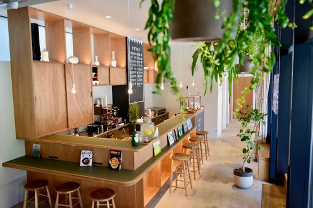 small alley cafe - butter