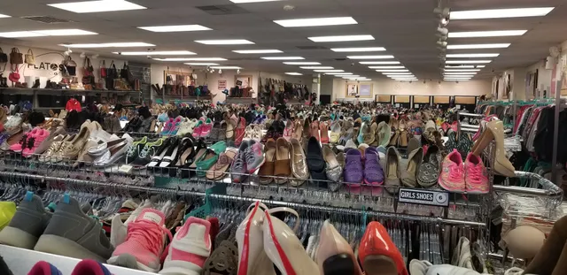 Plato's Closet - Kingsport, TN