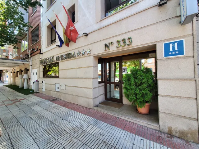 Hostal Avenida Barajas