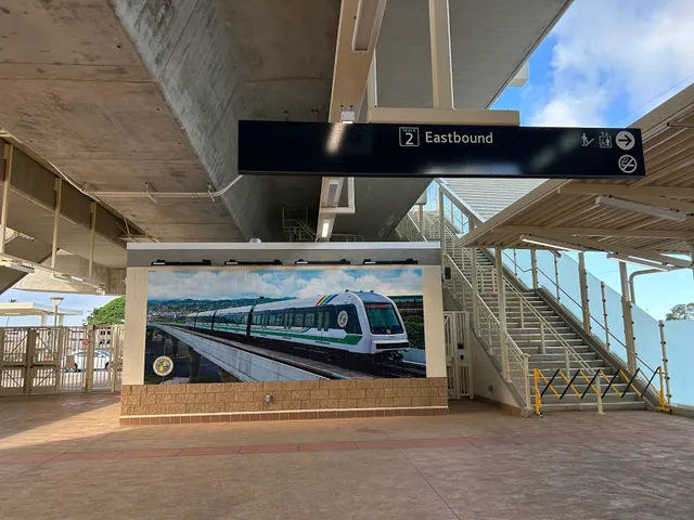 Halawa Aloha Stadium Station