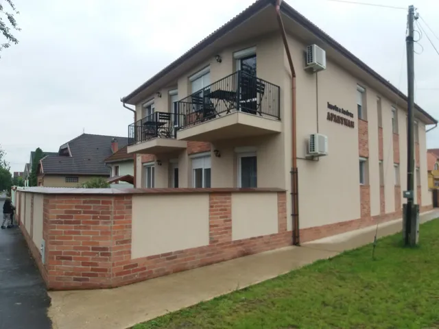 Imola És Andrea Apartmanház