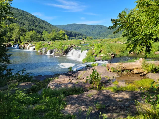 New River Gorge National Park: Sandstone Falls Recreation Area