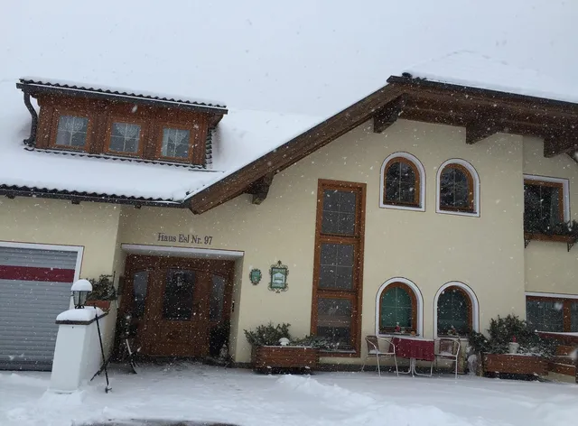 Lungau Apartment - Ferienwohnung Haus Esl