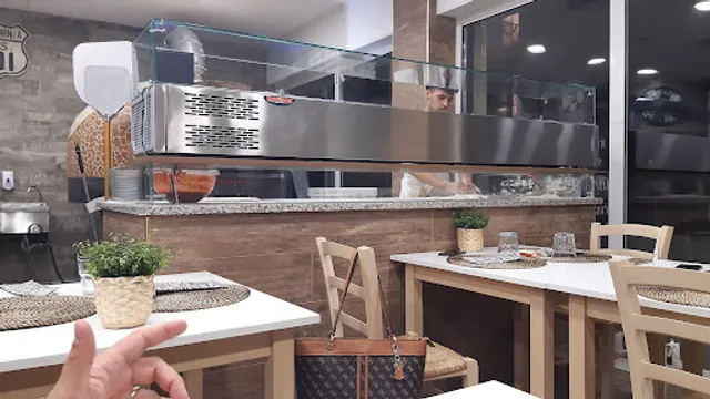 I Bravi Ragazzi Pizzeria