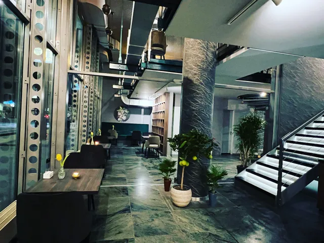 Lila Sushi & Thai kitchen