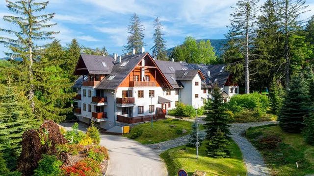 Sun Seasons 24 - Rezydencja Pod Świerkami