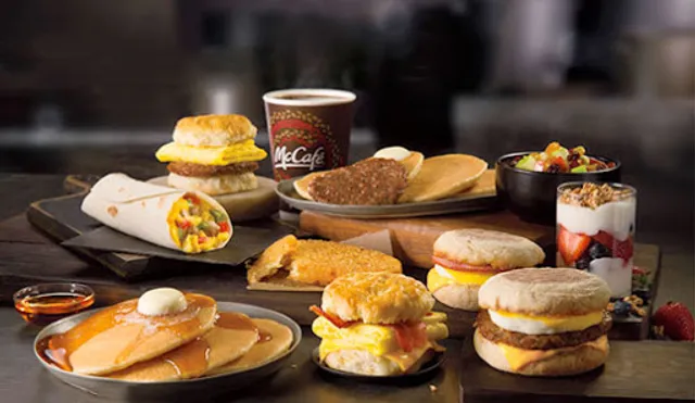 MCDONALD'S CARACOL VALLARTA MALL & KIOSCO