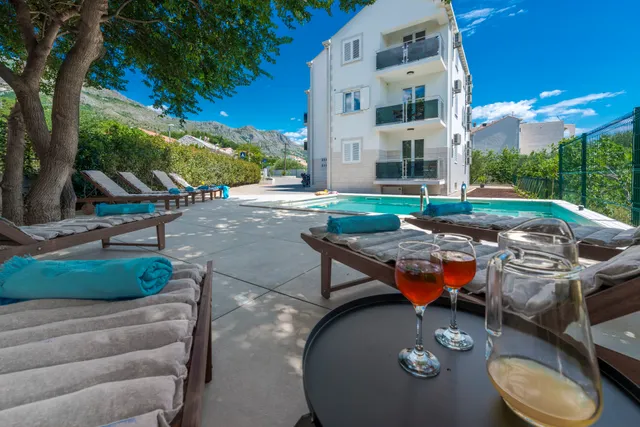 Villa Gold Residence