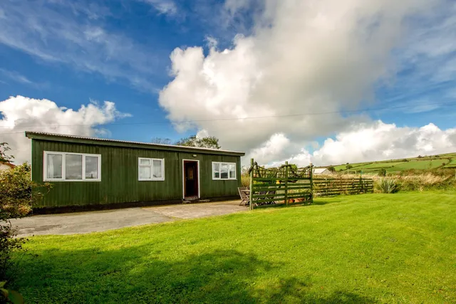 Tŷ Pren Bach holiday let