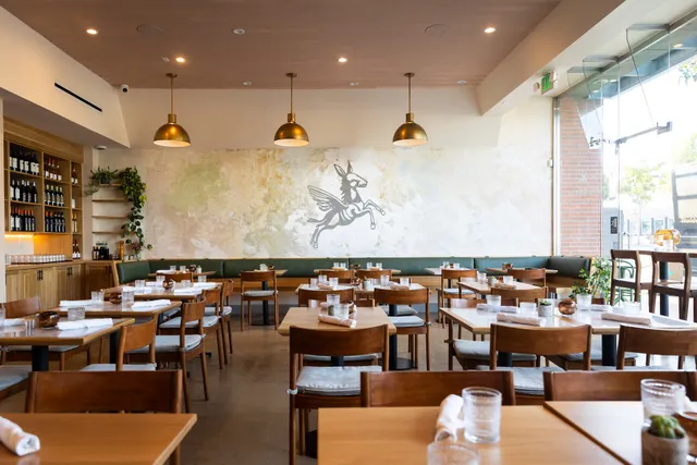 ALL ROADS Pinseria + Enoteca