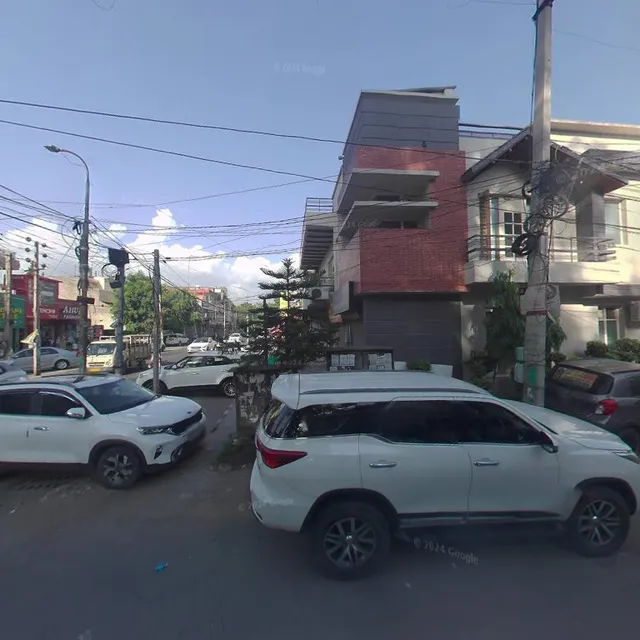 B seven fine dine & bar