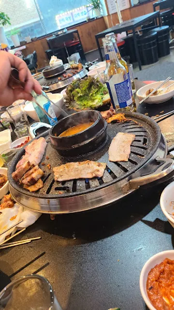 엉생생고기무한리필