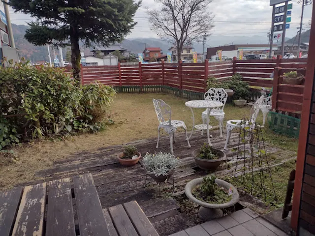 Cafe restaurant Den-en