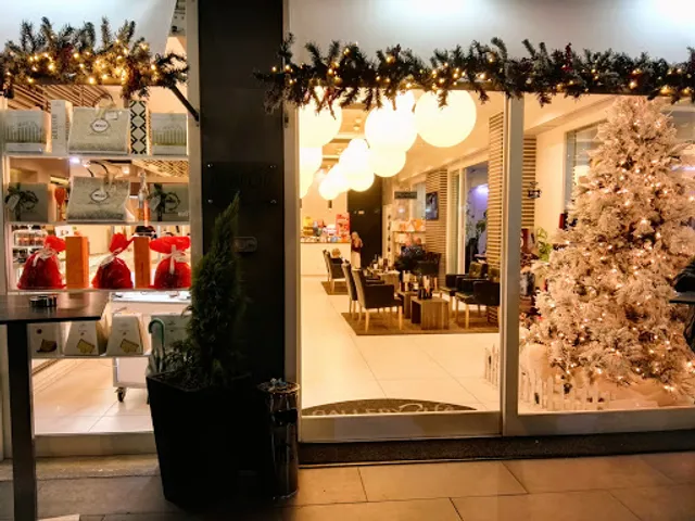 Gallery Café Bar Lounge