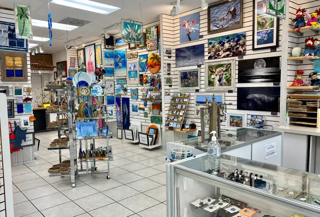 Artists In Paradise Gallery