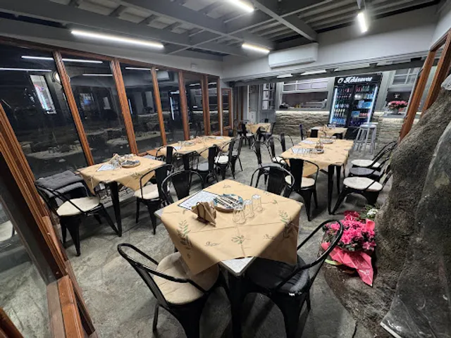 Grill restaurant O PLATANOS