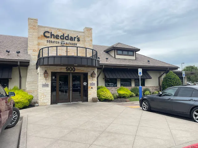 Cheddar's Scratch Kitchen