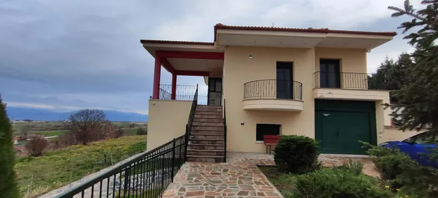 House with view Lefkopigi Kozanis