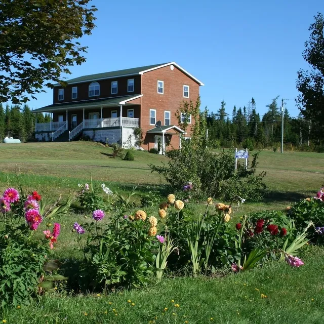 New Horton Lake Inn