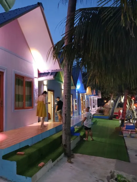 Nhà Nghỉ Cây Dừa Nghiêng