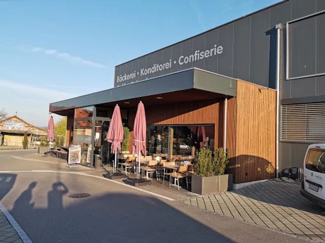 Café & Drive-in Mohn - Bäckerei Mohn AG