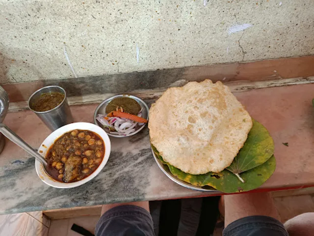 Bhagwati chole bhature