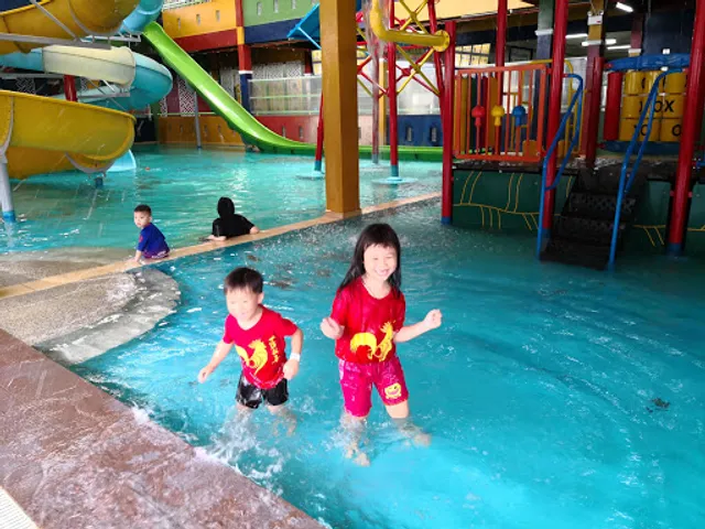 TS Wonderland Indoor Water Theme Park