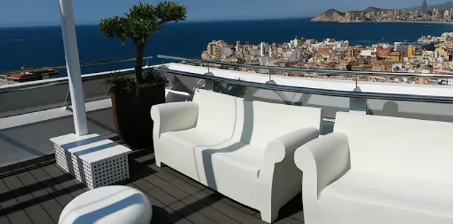 Planta 20 Lounge & Bar