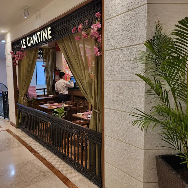 Le Cantine - Italian Dining Restaurant