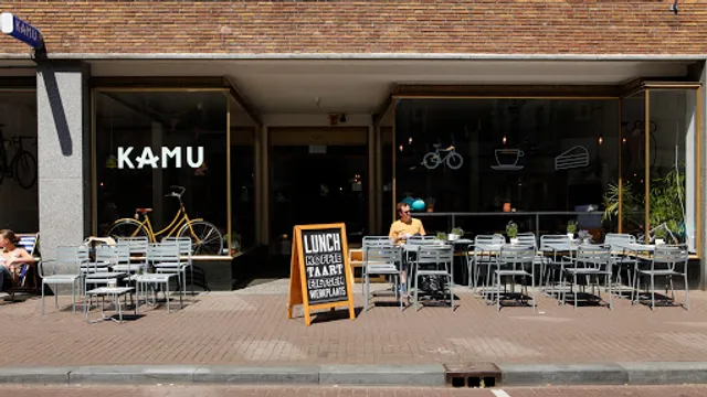 Kamu koffiebar en fietsenwinkel