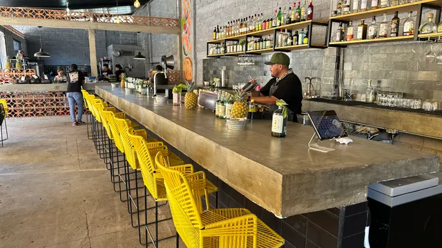 Dos Chingones Garden