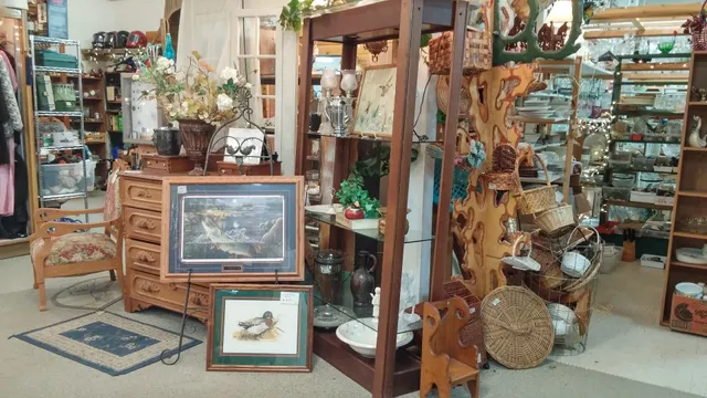 Sparta's New & Used Shop