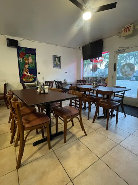 LA ROSA / MONJA BLANCA RESTAURANT