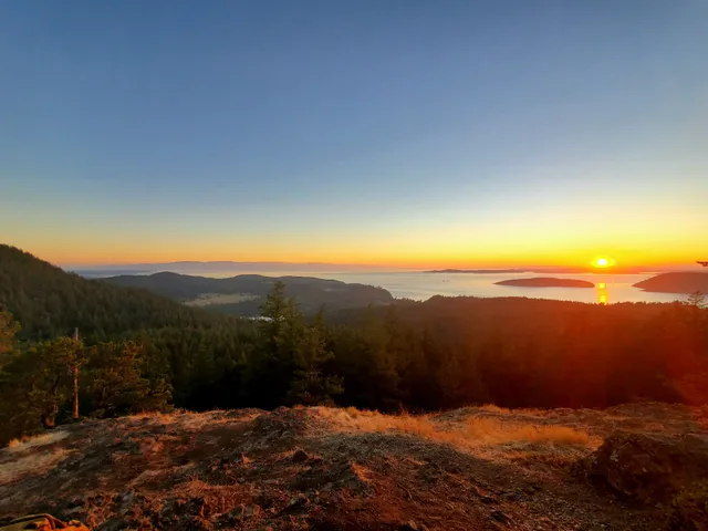 Sugarloaf Mountain Trailhead