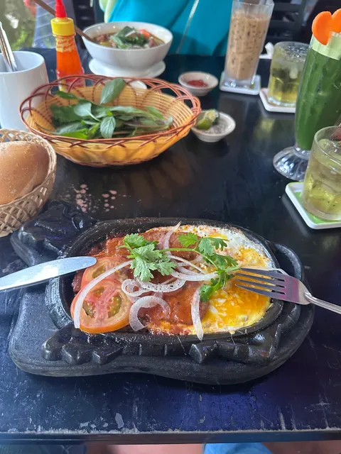 Thủy Mộc Coffee And Tea