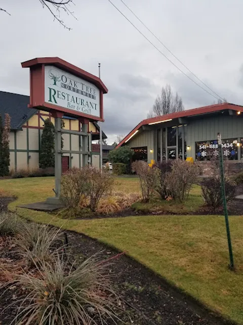 Oak Tree Northwest Bar & Grill