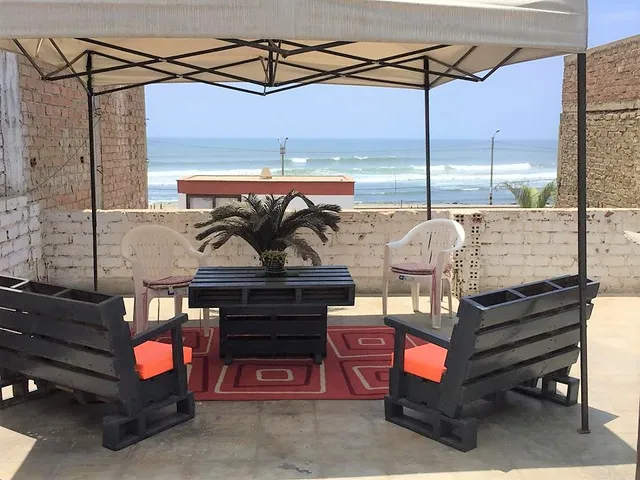 Yellow House Huanchaco